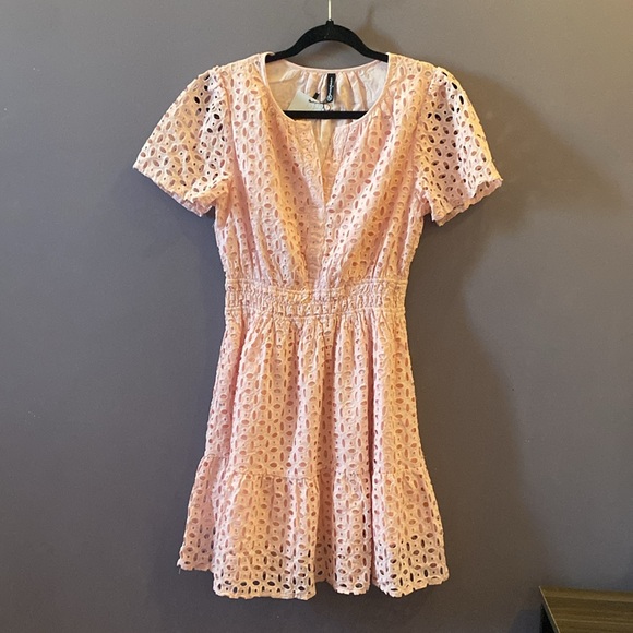 PRETTYGARDEN Short Dress V Neck Short Sleeve A Line Hollow Out Lace Ruffle Dress - Picture 10 of 14